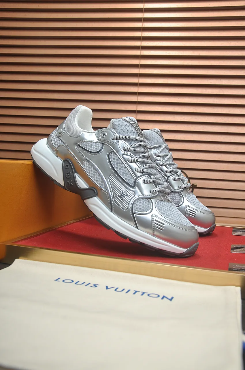 Men's men's shoes 💰640💶[LOUIS VUITTON] (couples 💑 style) new original order 🍀LV Louis Vuitton * - top version of LV classic trendy shoes! Made of imported original fabrics, mesh lining, and original wear-resistant rubber foam outsole! High quality products! Size (Female 35-39) (Male 39-44)